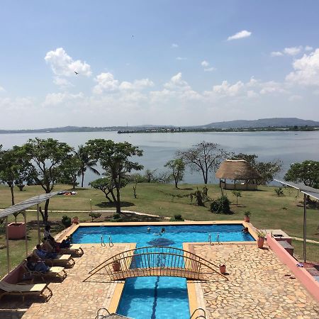 Samuka Island Retreat Villa Jinja Luaran gambar