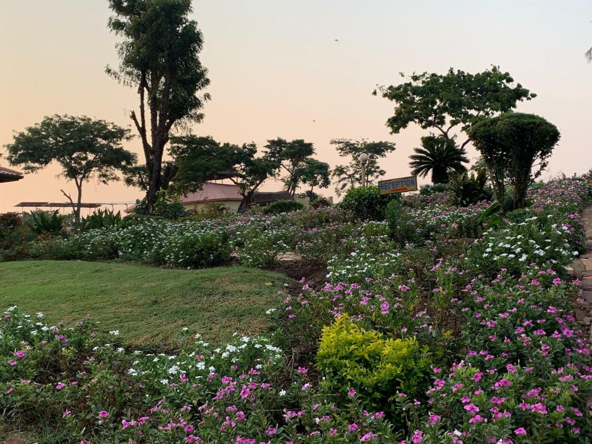 Samuka Island Retreat Villa Jinja Luaran gambar