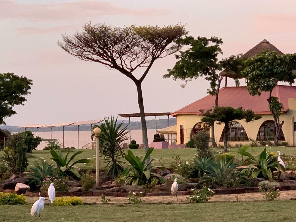 Samuka Island Retreat Villa Jinja Luaran gambar